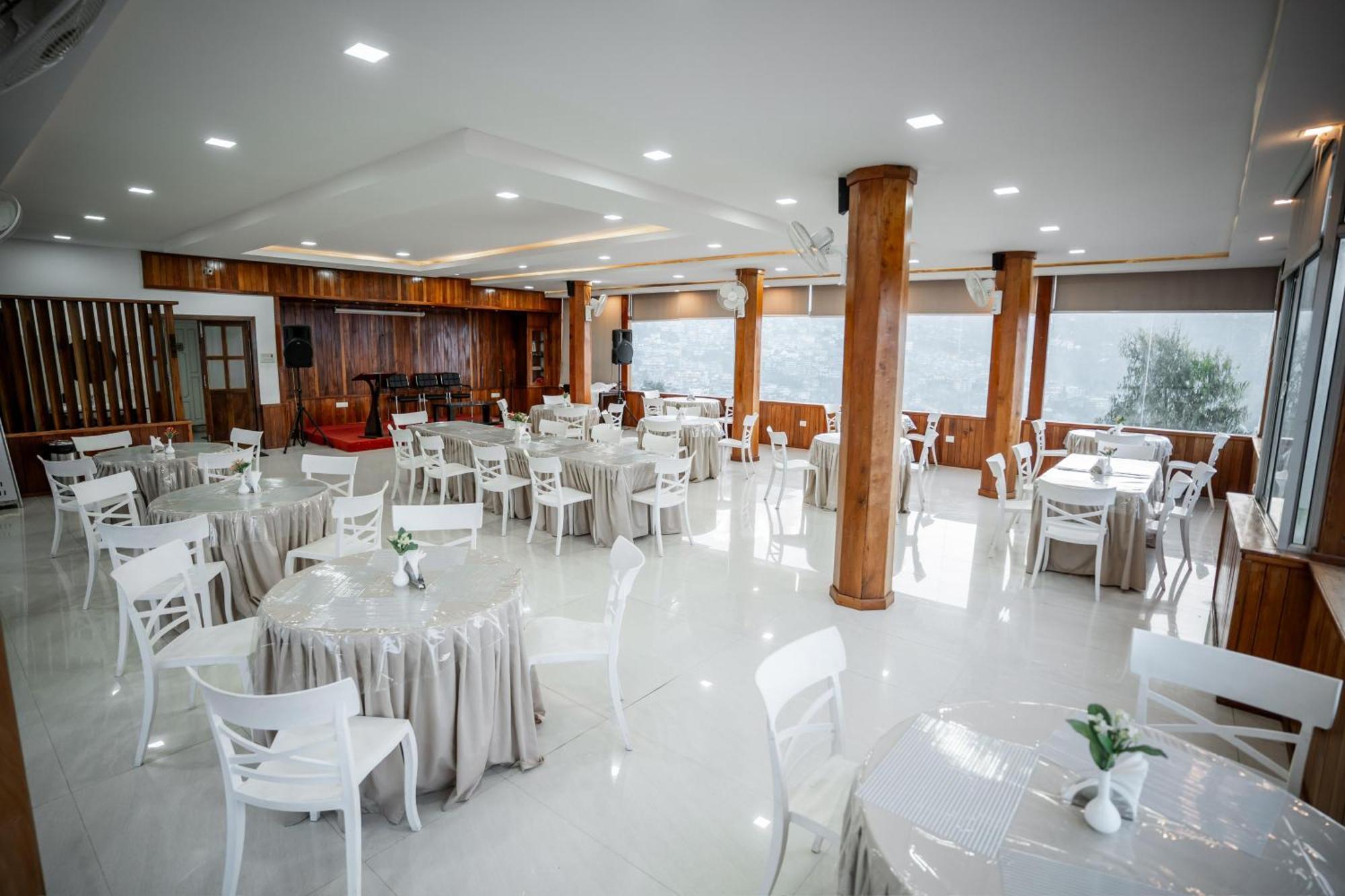 2K Hotel Kohima Экстерьер фото
